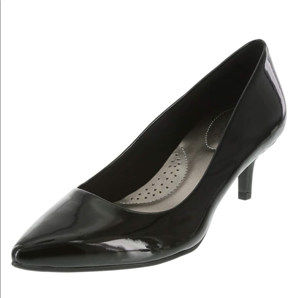 dexflex comfort Shoes - Woman's Black Kitten Heels